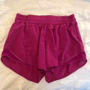 Lululemon 4” Hottie Hot Shorts 💖 Size 6 Ripened Raspberry. EUC.